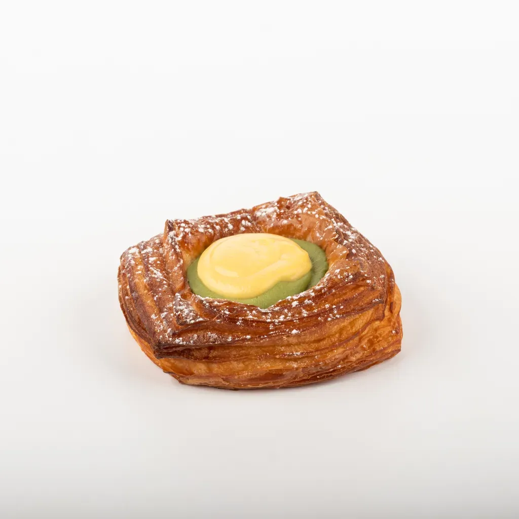 Danish matcha a maracuja